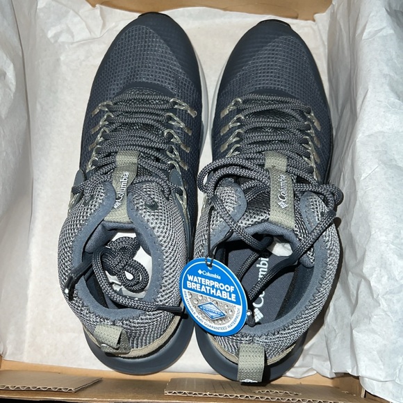 Columbia boots NWT